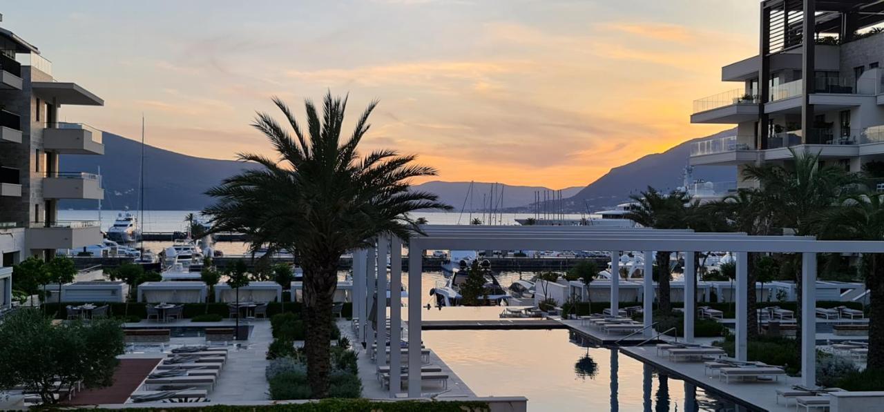 Porto Montenegro Elena Luxurious one bedroom apartment Tivat Buitenkant foto